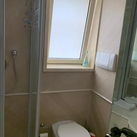 In Mc Center, 5min Walk To Casino & The Port And 1min From Underground Train Station Monte Carlo